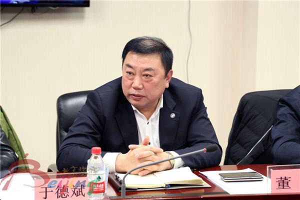 北京2022冬奥组委服务部部长于德斌,延庆区政府副区长董亮以及冬奥会