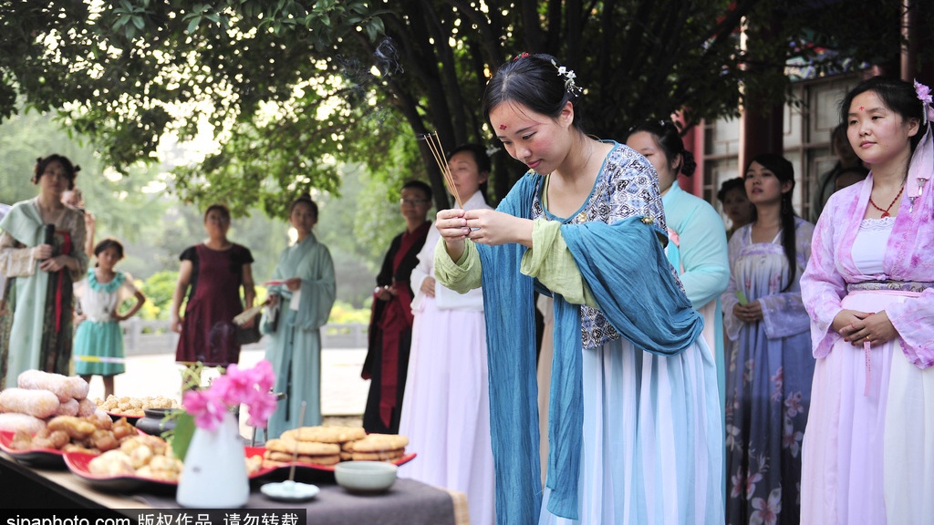 Traditions of Qixi Festival