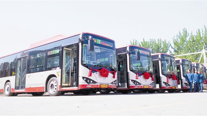 天津武清区投放首批纯电动公交车