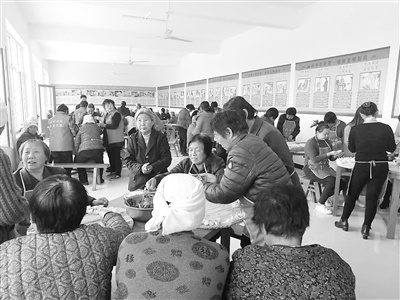 广宗县北塘疃镇斥漳村孝老敬亲饺子宴孝出美丽村庄