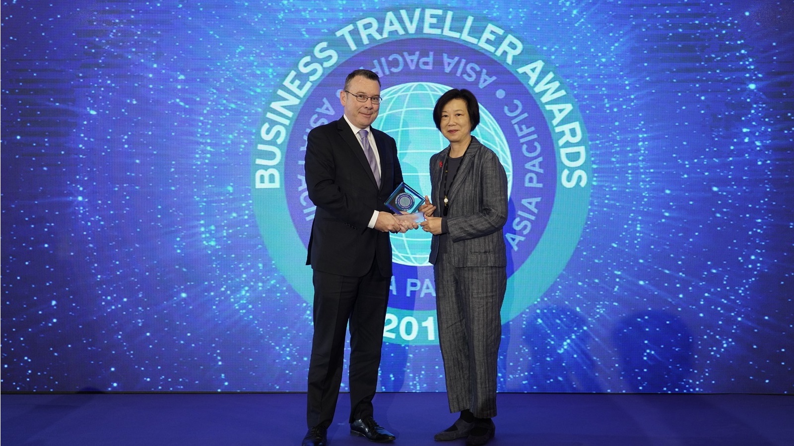 grand-hyatt-beijing-at-oriental-plaza-awarded-best-business-hotel-in